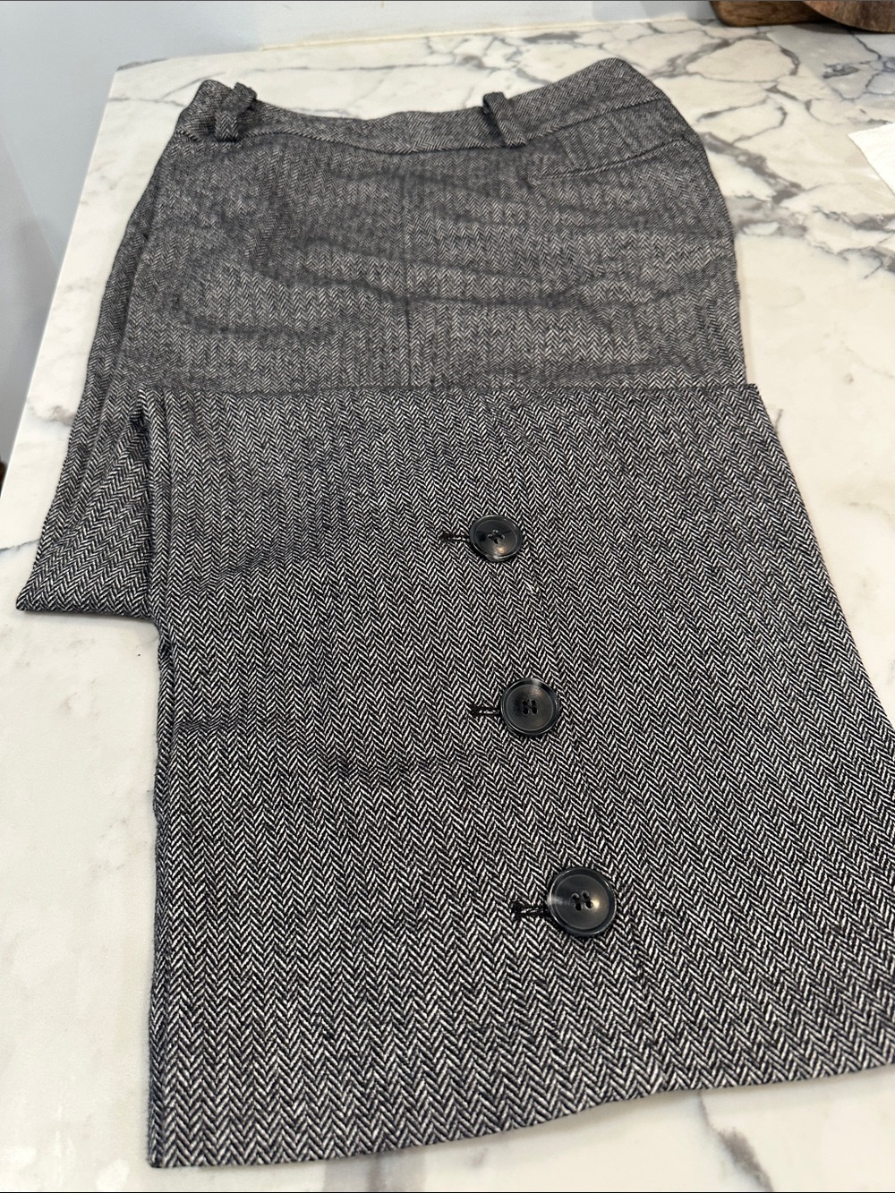 Classic Herringbone Cropped Pants in Black & White